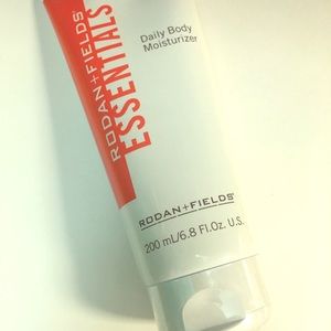 Rodan and Fields Essentials Daily Body Moisturizer